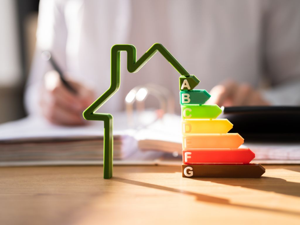 certificado energético E mínimo - vender y alquilar Baleares